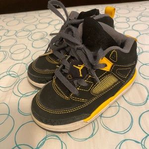 Nike Toddler 8C Spizike Jordan sneakers